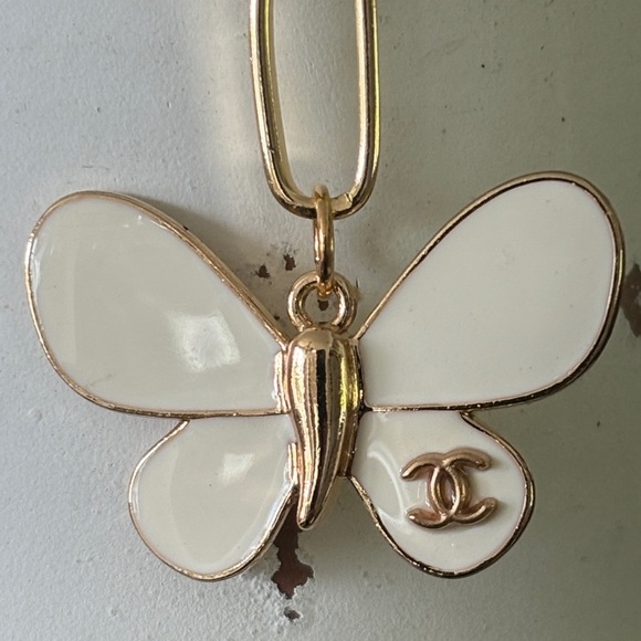 CHANEL Gold and Cream Butterfly Necklace - Picture 1 of 7